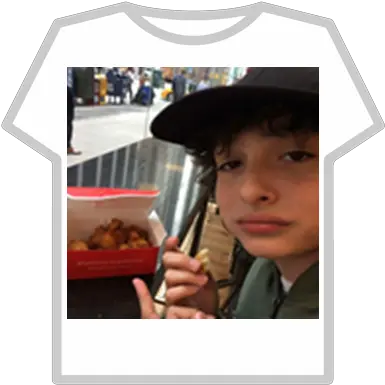 Finn Wolfhard Eating Chicken Roblox Finn Wolfhard Cute Selfies Png Finn Wolfhard Png